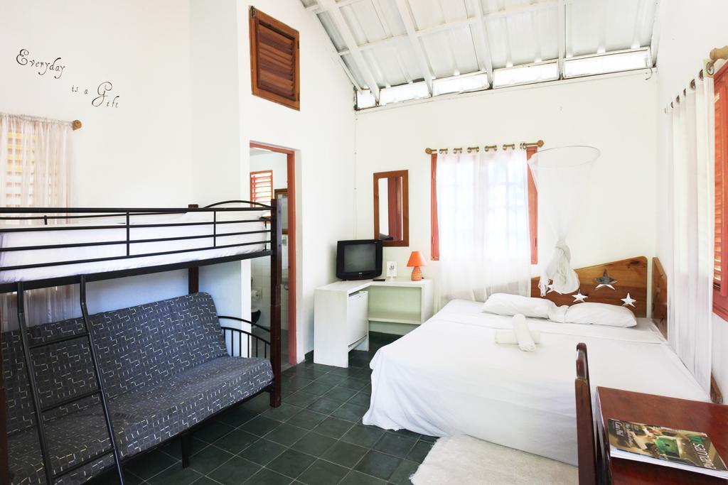 Casa Delfin Guest House Лас Теренас Стая снимка
