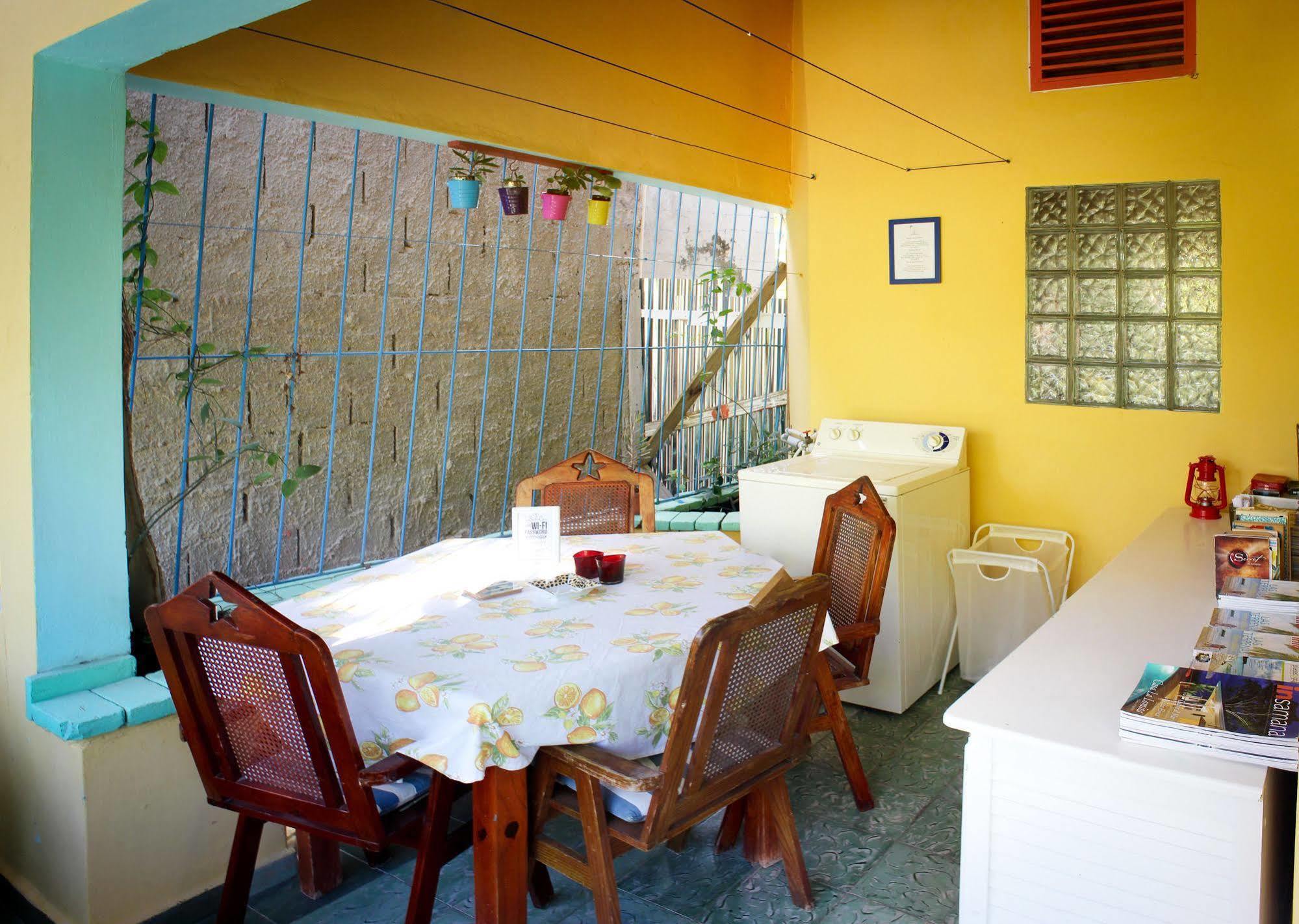 Casa Delfin Guest House Лас Теренас Екстериор снимка